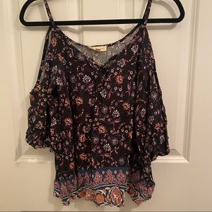 Cold shoulder 3/4 sleeve